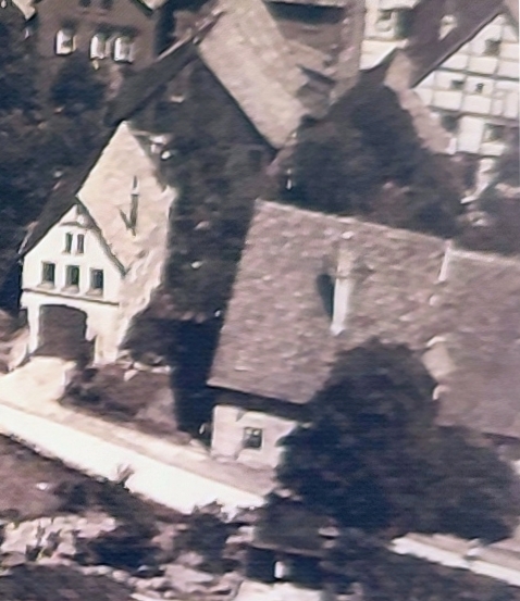 Datei:Blomberg Brinkstraße 25 und 21 Junkers-Luftbild, um 1920 StadtA Blomberg.jpg