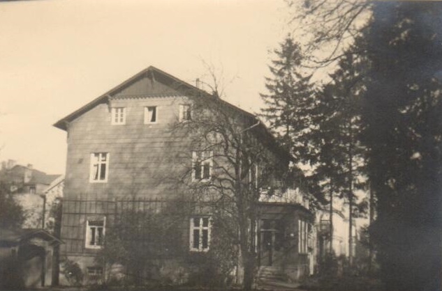 Datei:DT-Allee19 Sued Budde.jpg