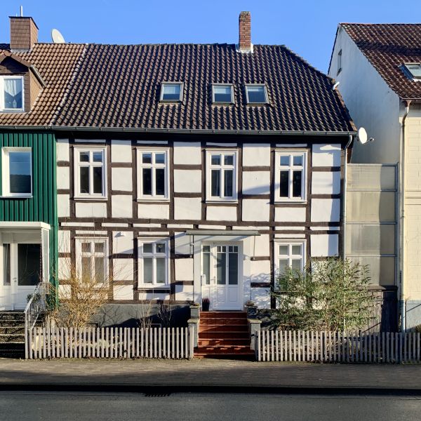 Datei:DT-Behringstr19 JK2025.jpg