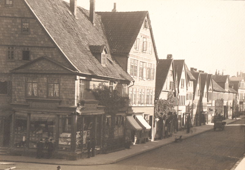 Datei:DT-Exterstr HSA 6329.png