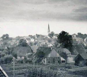 Hauptstraße 75 Blick v. Akehof.jpg