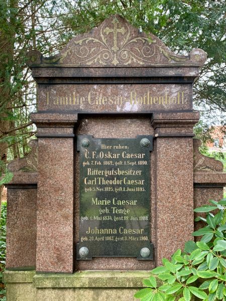 Datei:MI-AlterFriedhof Caesar.jpg