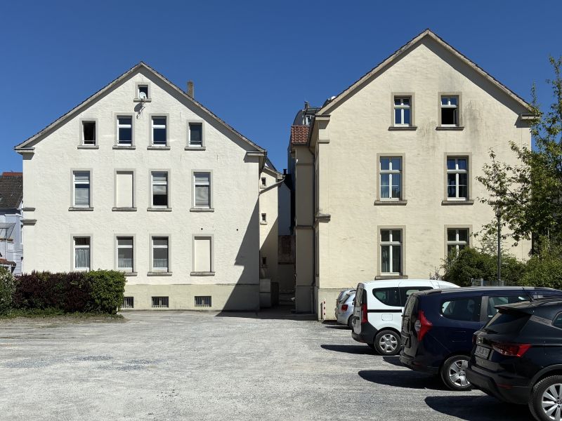 Datei:DT-Mühlenstr9+7 JK2026.jpg