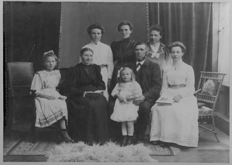 Datei:1910 Fam Meier Hörste.jpg