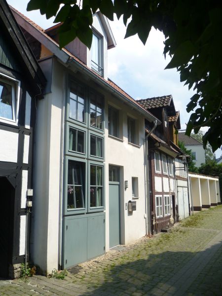 Datei:DT-Bruchmauerstr24 JK2012.jpg