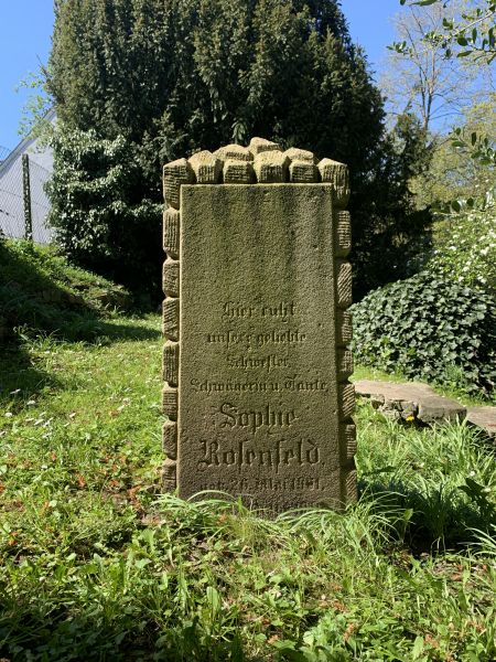 Datei:LE-jüdFrdh1 JK2022-c.JPG