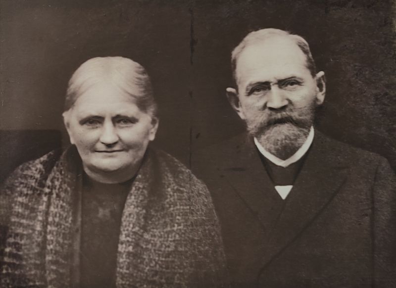 Datei:Luise Lohmeier, Heinrich Stiewe, Heirat 1893.jpg
