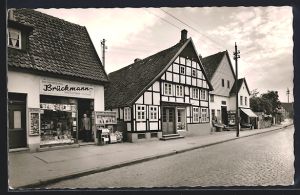 19xx AK-Lage-Lippe-Friedrichstr.8-6-4-mit-Buchhandlung-Brueckmann.jpg