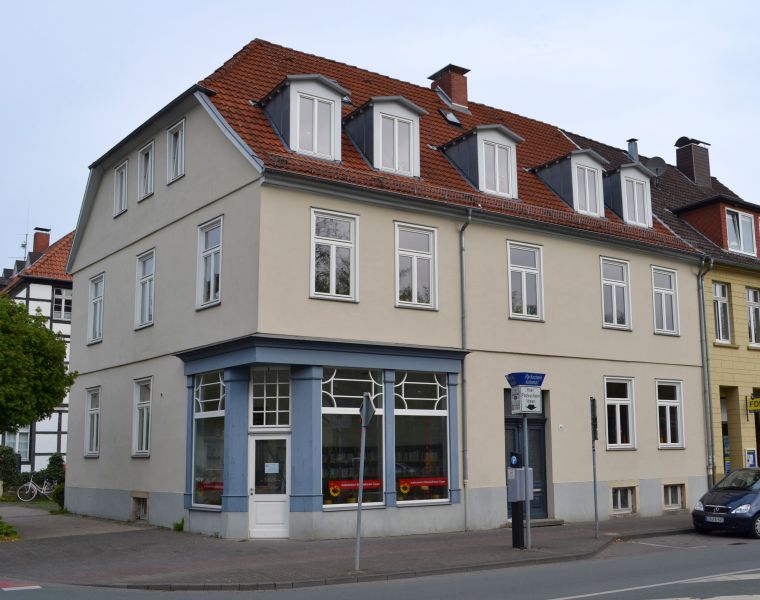 Datei:DT-Leopoldstr16 2012Tsungam.jpg