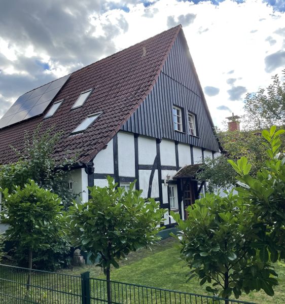 Datei:Westhaus rückwärtiger Giebel.jpg
