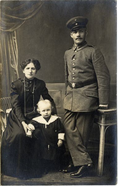 Datei:DT-Hk Denkmalstr14 ME-PK-24-39.jpg