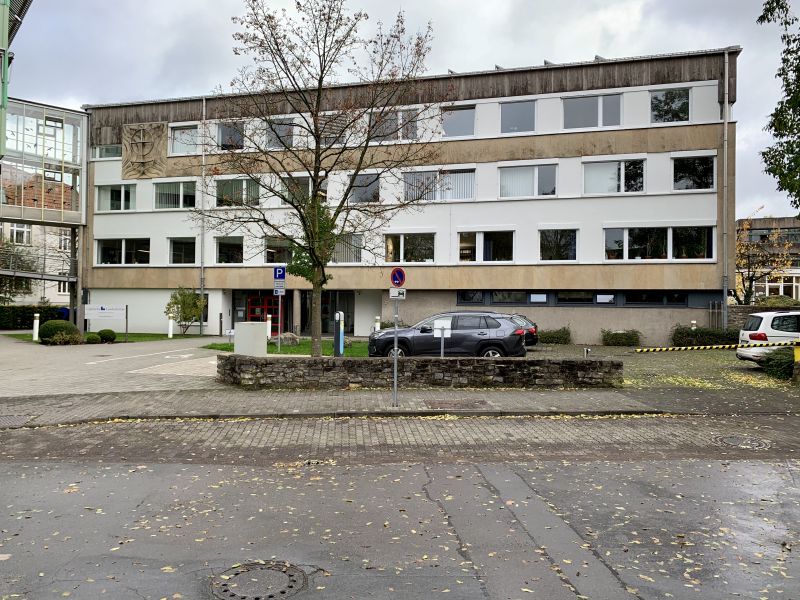 Datei:DT-Leopoldstr27 JK2020.jpg