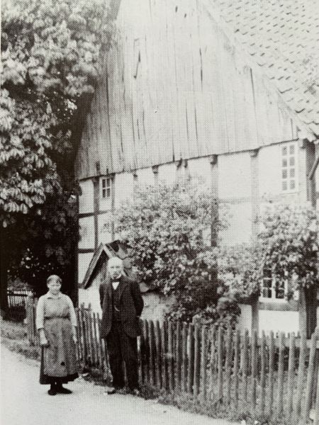 Datei:DT-Hk Paderbornerstr67 1920.jpg