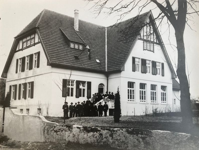 Datei:K5 05 Schule Haustenbeck.jpg