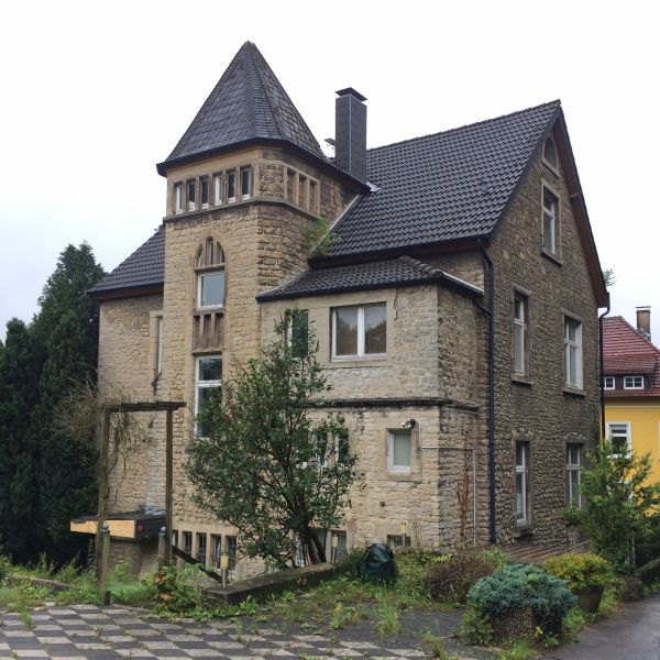 Datei:DT-Hk Friedrichshoehe7 JK2017.jpg