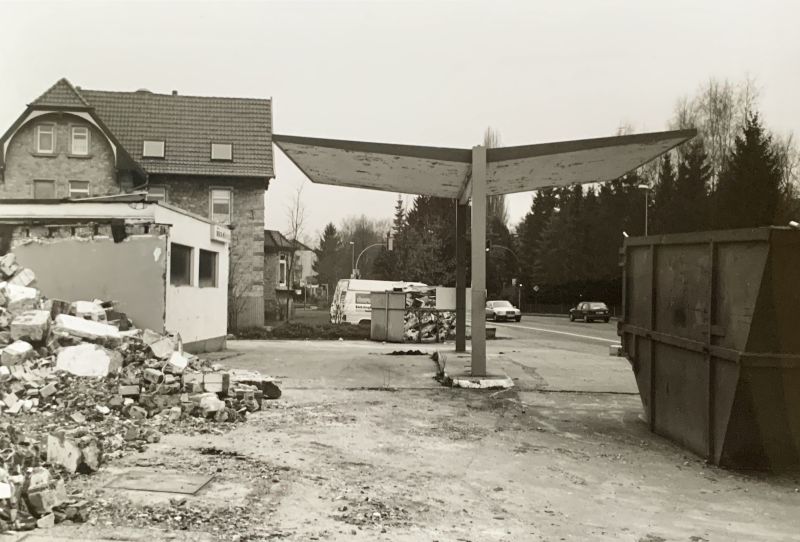 Datei:DT-Hk Königstr2-Tankstelle.jpg