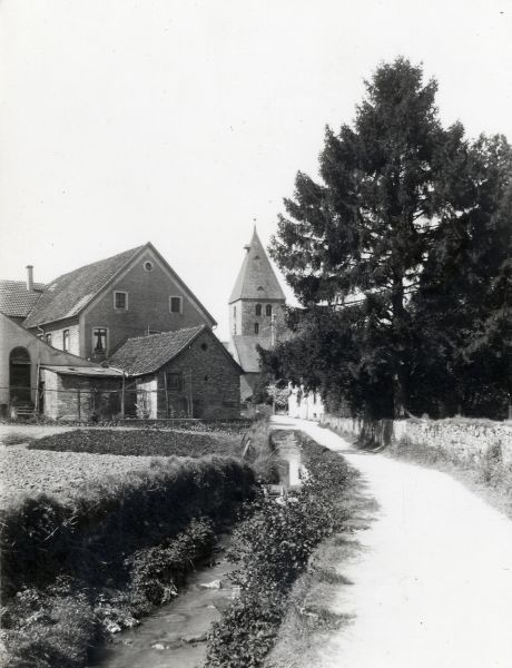 Datei:DT-Hk Kirchweg18 ME-PK-24-108.jpg