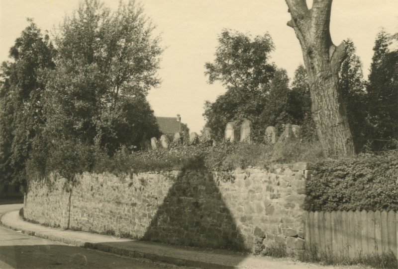 Datei:DT-jüdFriedhof1 BA SP DT-8-26.png