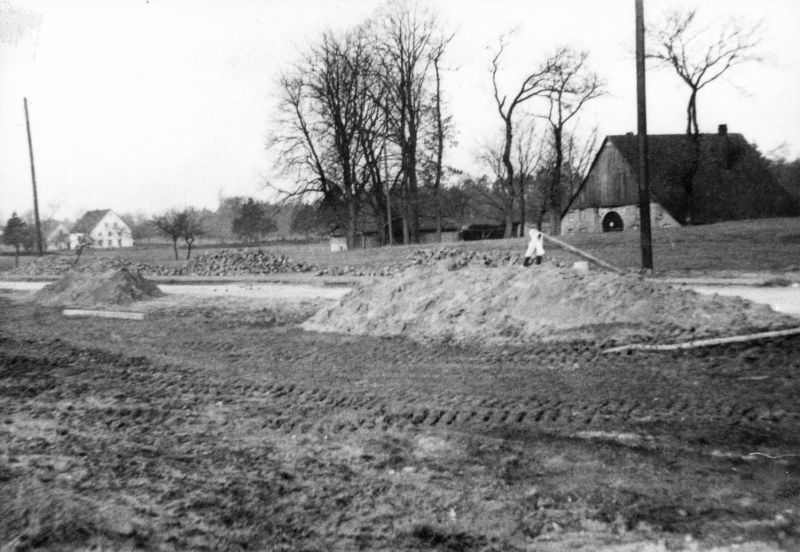Datei:59 Kaiser beim Straßenbau.jpg