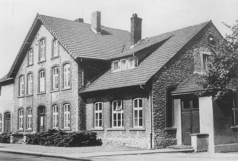 Datei:Schule Leopoldshöhe 1960.jpg