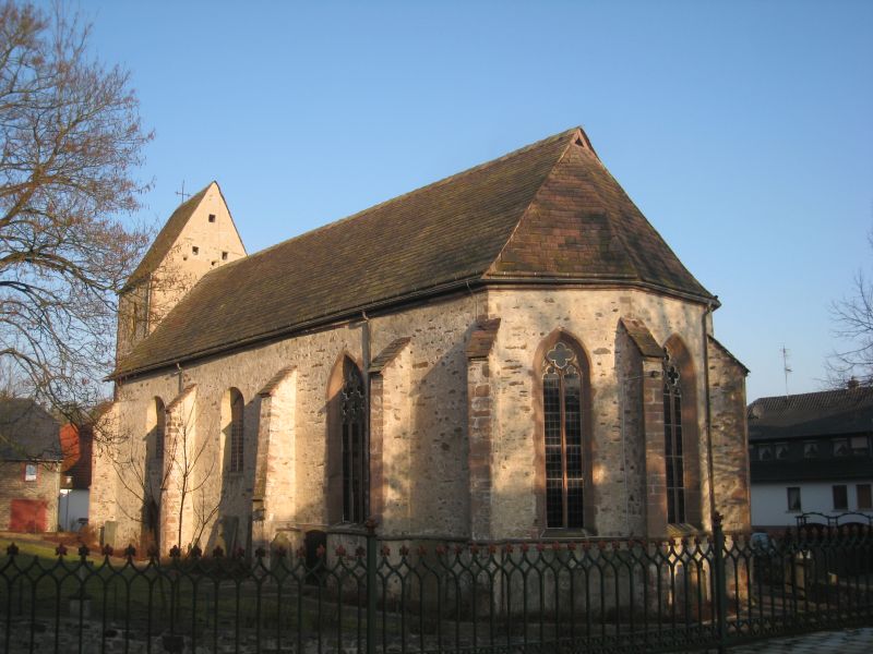 Datei:Kirche in Langenholzhausen.jpg