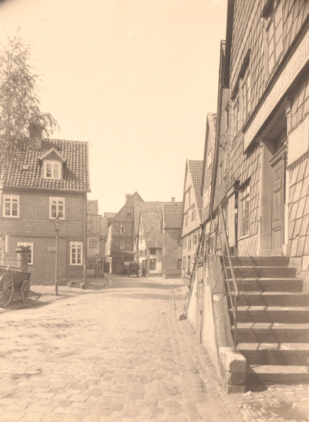 Datei:DT-Meierstraße-von-Osten HSA 6358.png