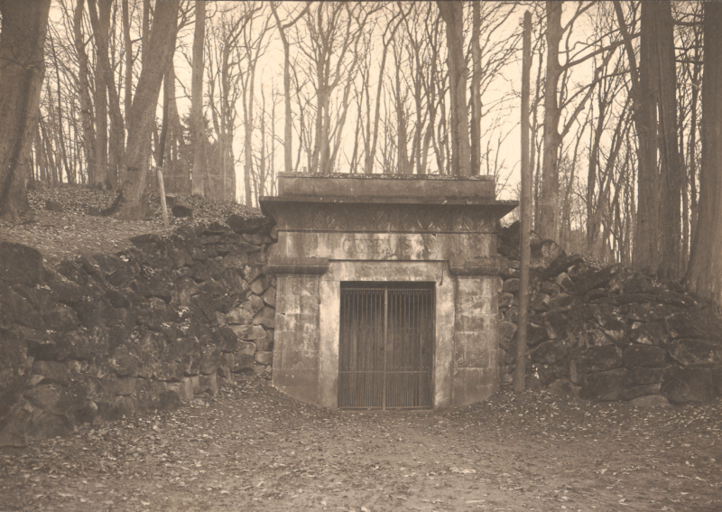 Datei:DT-NeustadtBierkeller HSA 6174.png