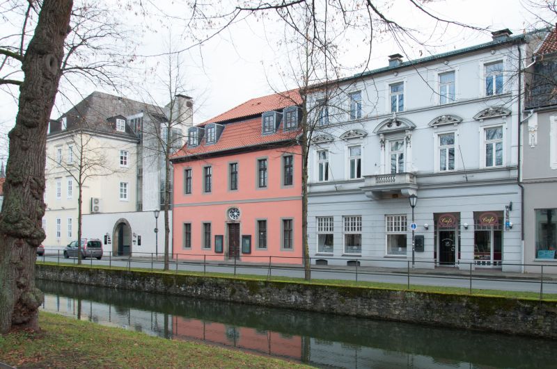 Datei:DT Neustadt2+4 JK2020.jpg