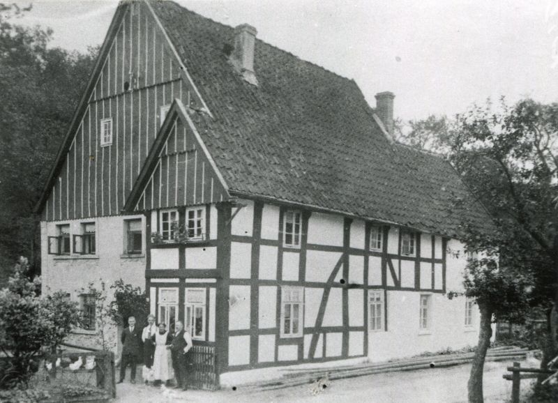 Datei:DT-Hk Denkmalstr44 Pfngstn 1926.jpg
