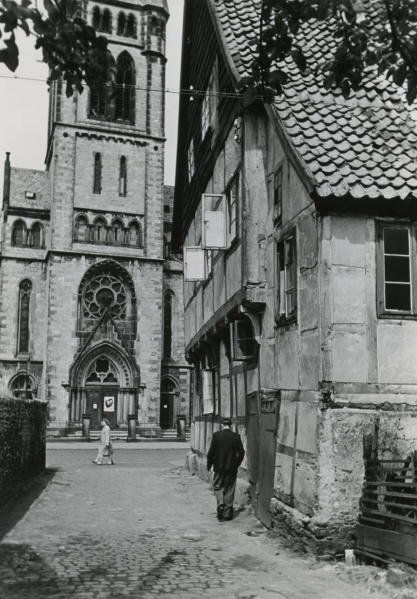 Datei:DT-Schülerstr23 FritzOstmann 1950 BA DT-38-43.png