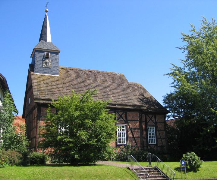 Datei:Kirche in Belle.jpg