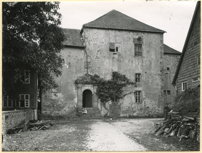 Datei:HO-Burg WPecher1932 BA SP-HBM-2-36.png