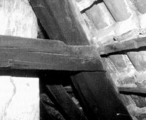 Langer Steinweg 20, Kehlbalkenanblattung Stiewe 1994.jpg