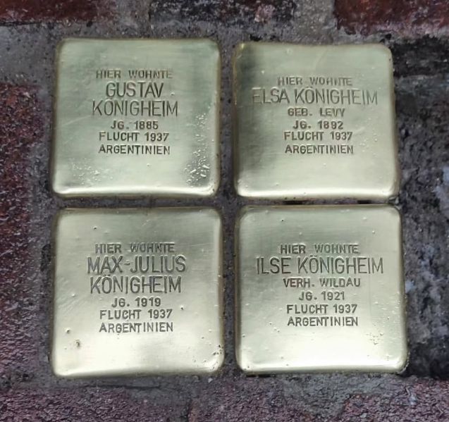 Datei:Kurzer Steinweg 14, Stolpersteine Königheim.jpg