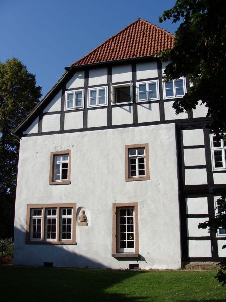 Datei:Kirchplatz8 160809 5.jpg