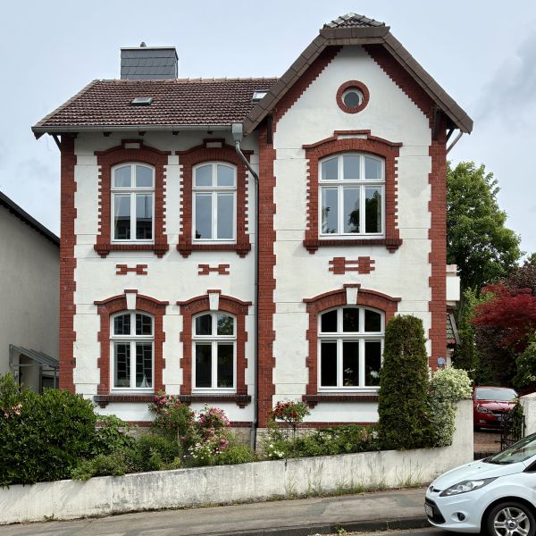 Datei:DT-Woldemarstr8 JK2025.jpg