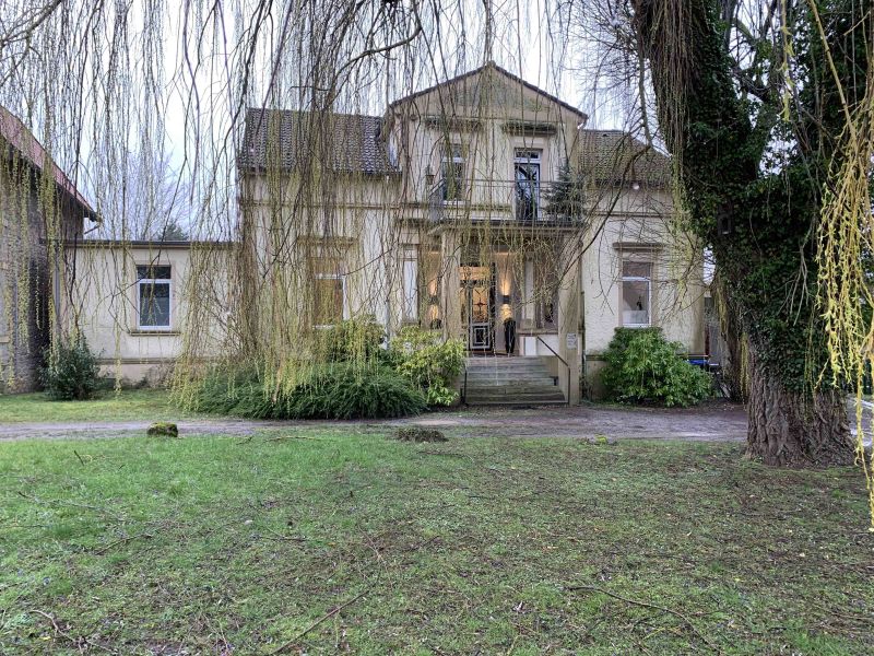Datei:DT-Hk AmRautenberg15-Villa.jpg