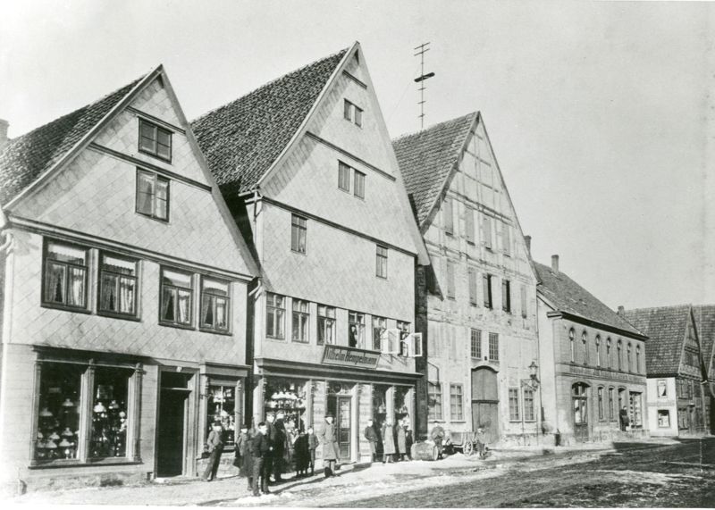 Datei:Lemgo-Kernstadt Breite-Str-39-47 um-1912 Stadtarchiv-Lemgo.jpg