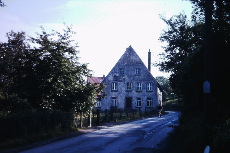 Datei:DT-Hk-Denkmalstr27west.jpg