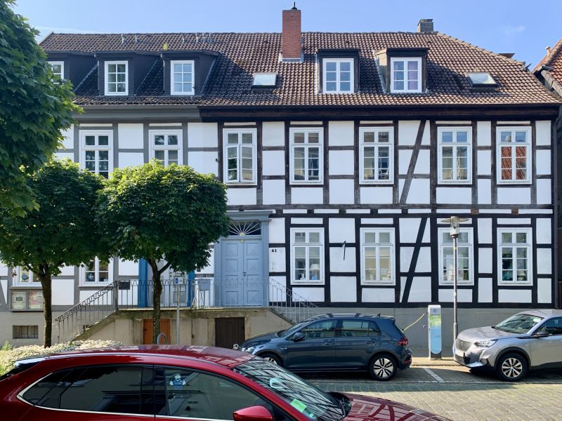 Datei:DT-Schülerstr41+43 JK2024.jpg