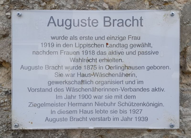 Datei:Auguste-Bracht-Gedenktafel.jpg
