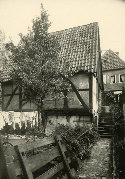 Datei:DT-Exterstr18-Hintergeb BA DT-9-17.png