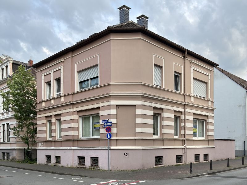 Datei:DT-Gerichtsstr10 JK2025.jpg