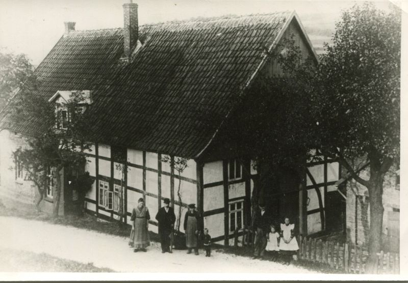 Datei:DT-Hk Denkmalstr23 um1900.jpg